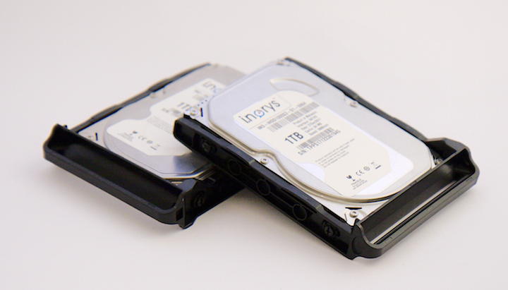 Bell IT spendierte für den Test zwei Festplatten der Hausmarke i.norys mit je 1 TB